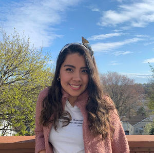 Meet your Posher, Jasmin